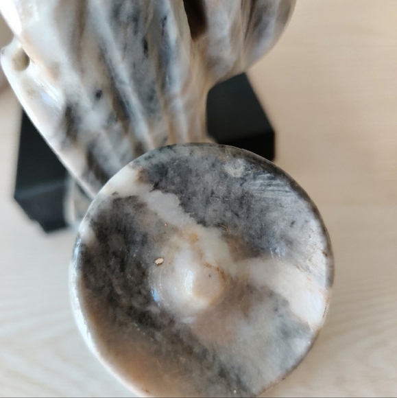 Black Onyx Marble Stone, Man Wearing "Sombrero" Sleeping Next to Cactus - Picture 5 of 11